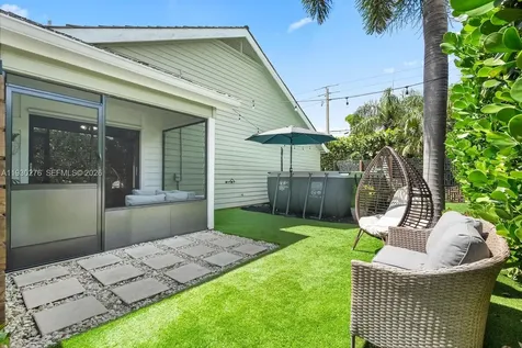 10370 SE Jupiter Narrows Drive Hobe Sound FL 33455