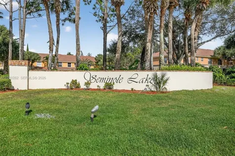 445 Rainbow Springs Terrace Royal Palm Beach FL 33411