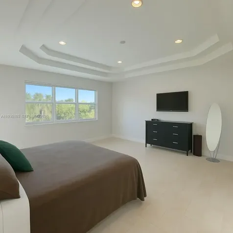 1490 Cleveland Road Miami Beach FL 33141