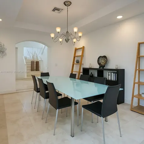 1490 Cleveland Road Miami Beach FL 33141