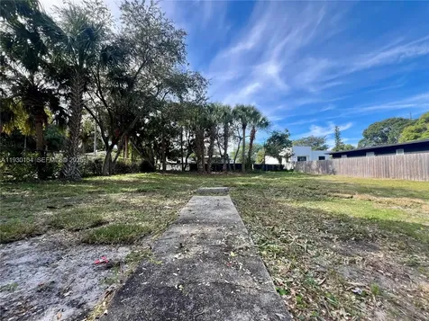 633 NW 14th Terrace Fort Lauderdale FL 33311