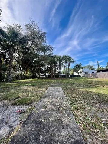 633 NW 14th Terrace Fort Lauderdale FL 33311