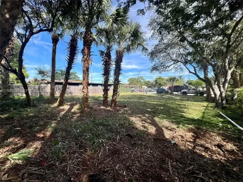 633 NW 14th Terrace Fort Lauderdale FL 33311