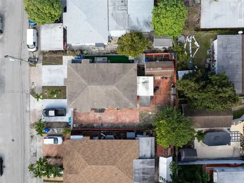 115 NW 56th Avenue Miami FL 33126