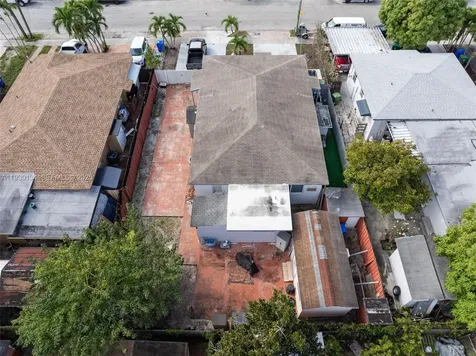 115 NW 56th Avenue Miami FL 33126