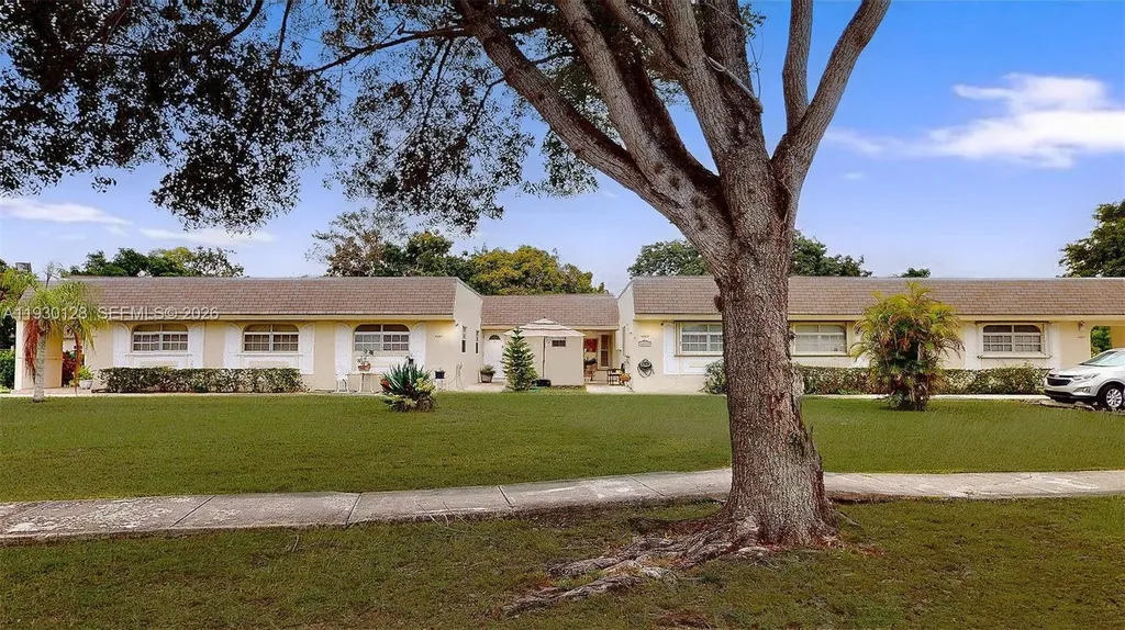 16823 SW 113th Avenue Miami FL 33157
