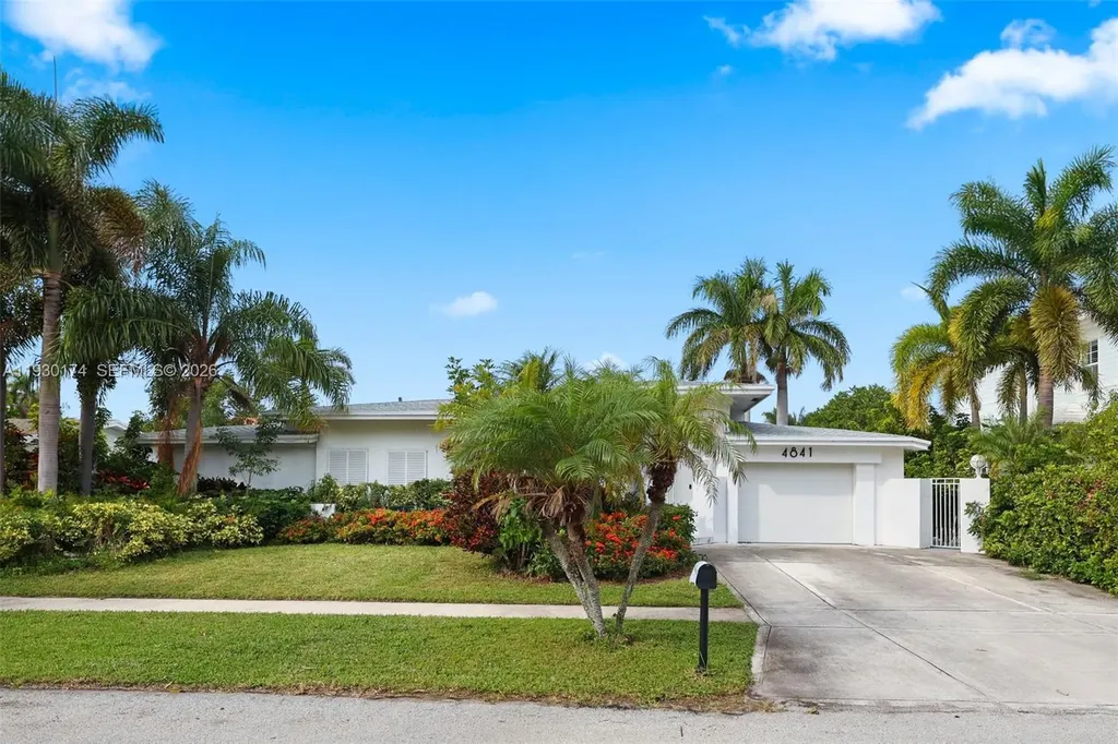 4841 NE 29th Avenue Lighthouse Point FL 33064