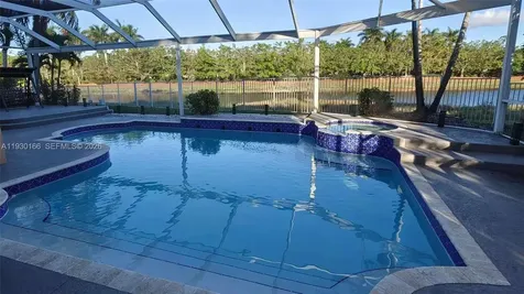 1035 Waterside Circle Weston FL 33327