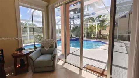1035 Waterside Circle Weston FL 33327