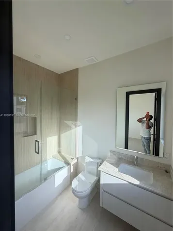 6444 SW 26th Street Miami FL 33155
