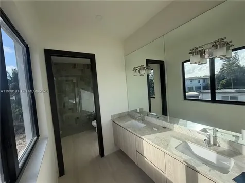 6444 SW 26th Street Miami FL 33155