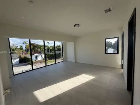 6444 SW 26th Street Miami FL 33155