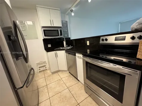 100 Bayview Drive Sunny Isles Beach FL 33160