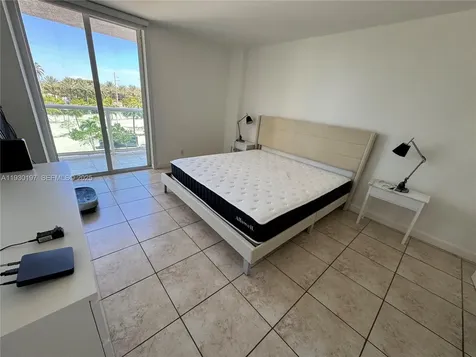 100 Bayview Drive Sunny Isles Beach FL 33160