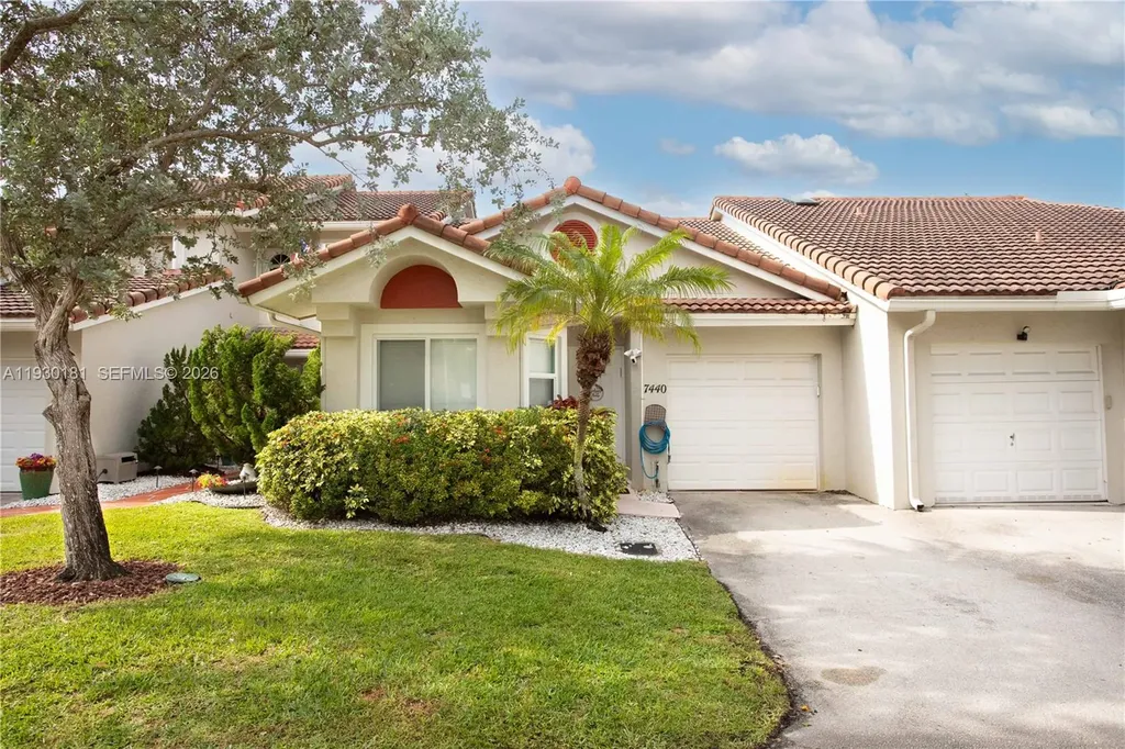 7440 Pinewalk Drive S Margate FL 33063