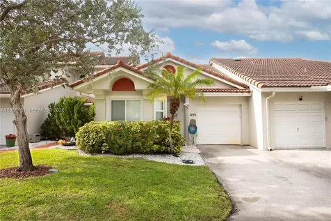 7440 Pinewalk Drive S Margate FL 33063