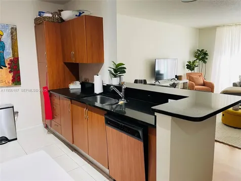 2775 NE 187 Street Aventura FL 33180