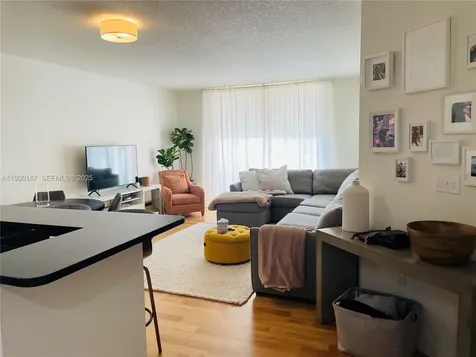 2775 NE 187 Street Aventura FL 33180