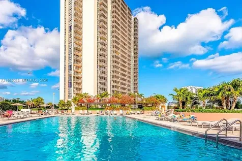 20301 W Country Club Drive Aventura FL 33180