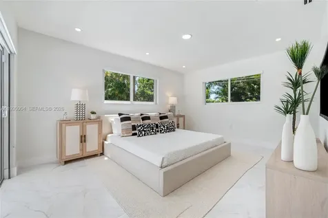 18891 NE 20th Avenue North Miami Beach FL 33179