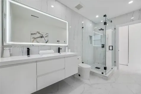 18891 NE 20th Avenue North Miami Beach FL 33179