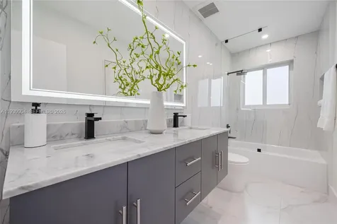 18891 NE 20th Avenue North Miami Beach FL 33179