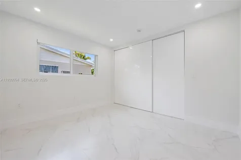 18891 NE 20th Avenue North Miami Beach FL 33179