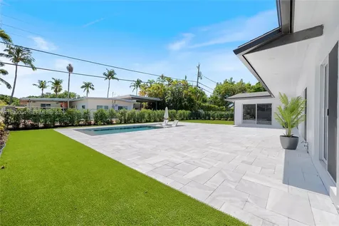 18891 NE 20th Avenue North Miami Beach FL 33179