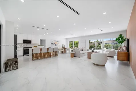 18891 NE 20th Avenue North Miami Beach FL 33179