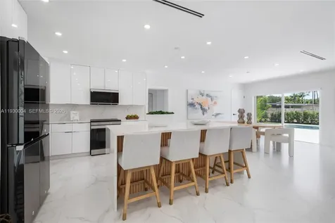 18891 NE 20th Avenue North Miami Beach FL 33179