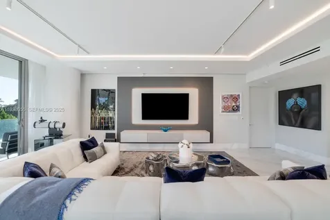10203 Collins Avenue Bal Harbour FL 33154