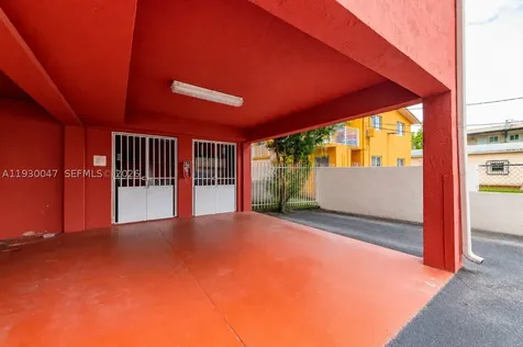 63 NW 17th Place Miami FL 33125