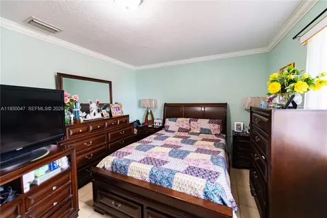 63 NW 17th Place Miami FL 33125
