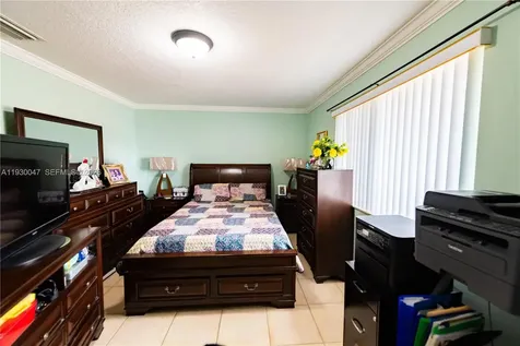 63 NW 17th Place Miami FL 33125