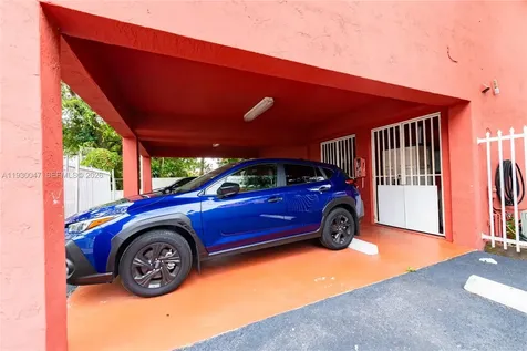 63 NW 17th Place Miami FL 33125