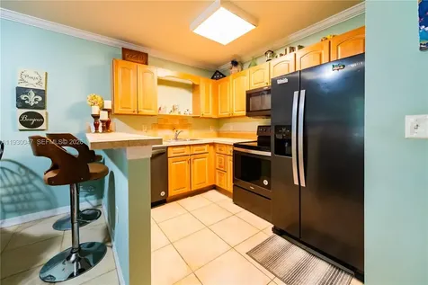 63 NW 17th Place Miami FL 33125