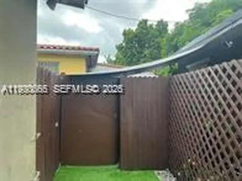 842 SW 12th Avenue Miami FL 33130