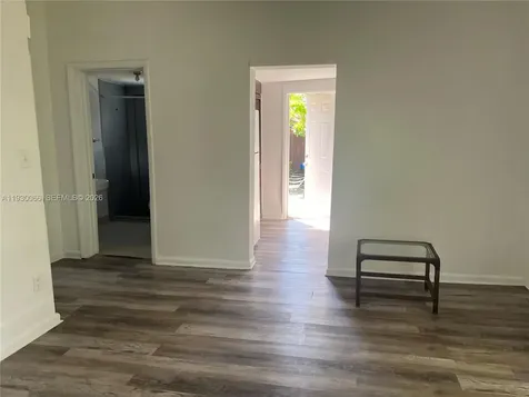 842 SW 12th Avenue Miami FL 33130