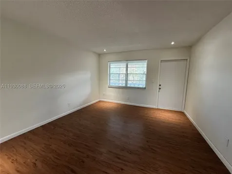 900 Tallwood Avenue Hollywood FL 33021