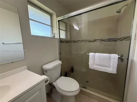 900 Tallwood Avenue Hollywood FL 33021