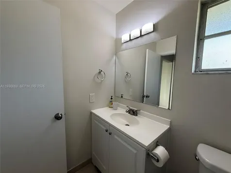 900 Tallwood Avenue Hollywood FL 33021