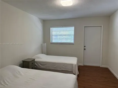 900 Tallwood Avenue Hollywood FL 33021