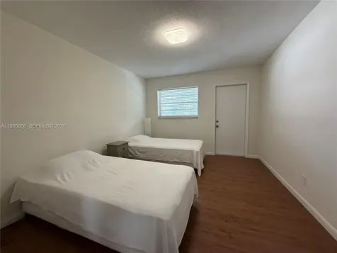 900 Tallwood Avenue Hollywood FL 33021