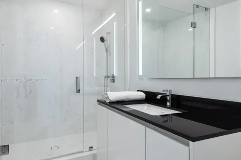 18555 Collins Avenue Sunny Isles Beach FL 33160
