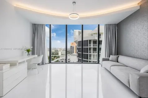 18555 Collins Avenue Sunny Isles Beach FL 33160