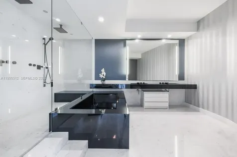 18555 Collins Avenue Sunny Isles Beach FL 33160