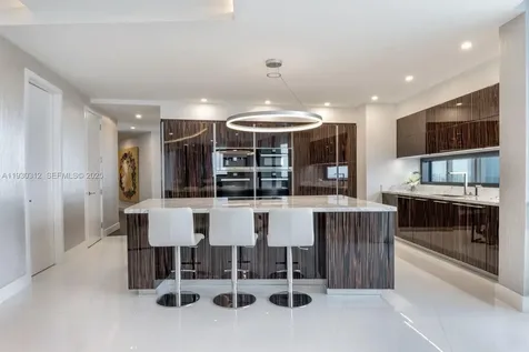 18555 Collins Avenue Sunny Isles Beach FL 33160