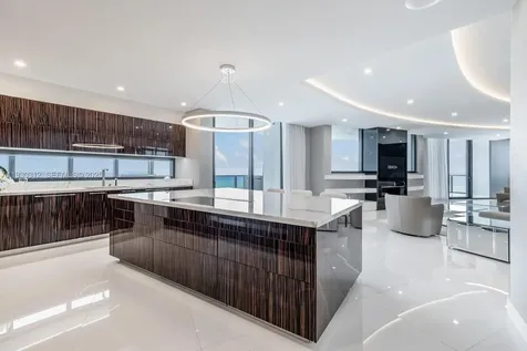 18555 Collins Avenue Sunny Isles Beach FL 33160