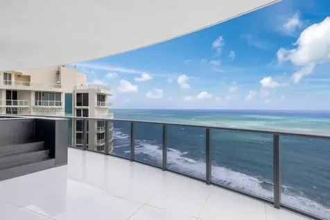 18555 Collins Avenue Sunny Isles Beach FL 33160