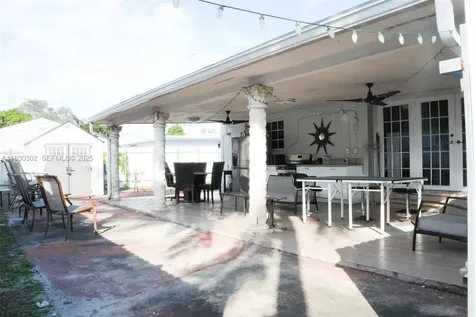 2955 NW 102nd Street Miami FL 33147